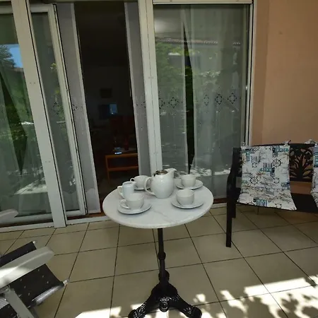 Sunny Heaven Apartment *